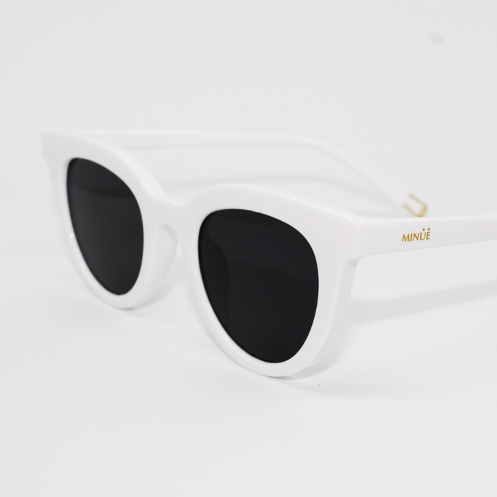 Makey Snow Sunglasses by Minue